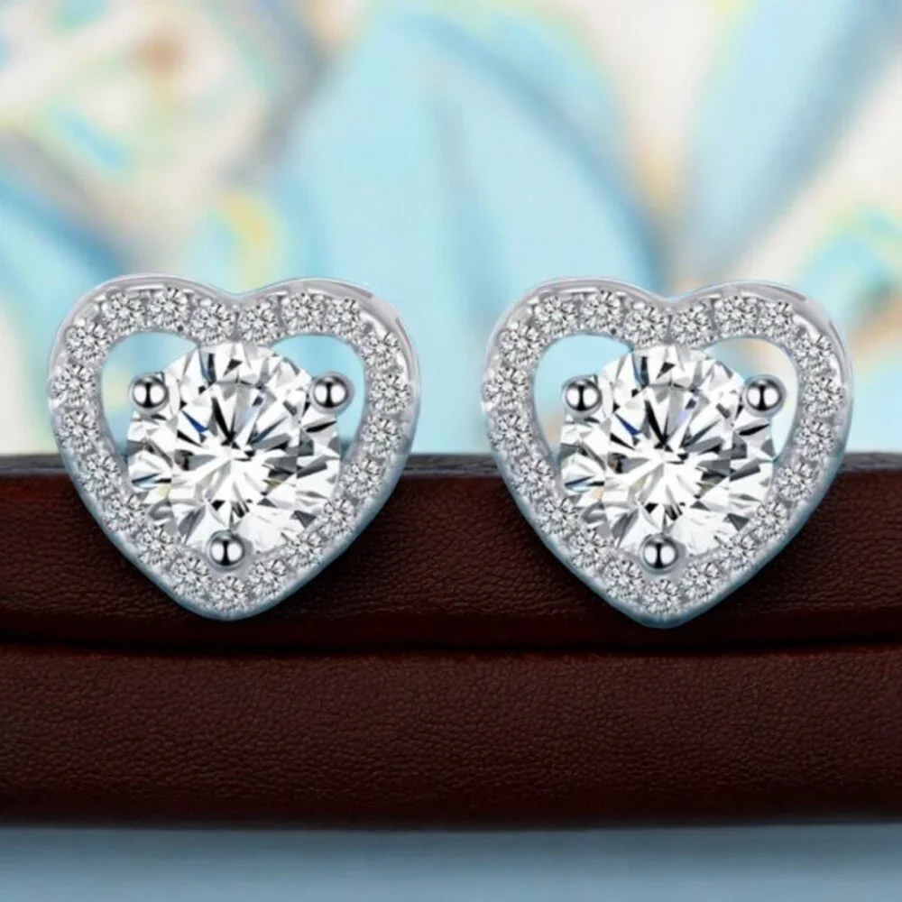 CERTIFIED Elegant Moissanite Diamonds - Shine Bright This Valentine's Day - Picture 3 of 6